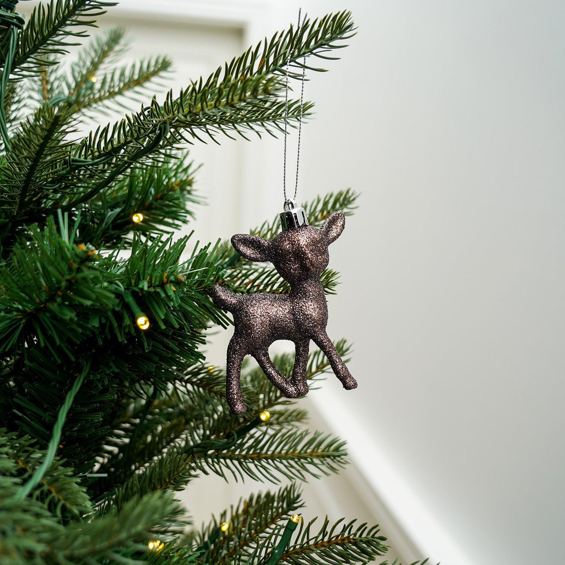 4 Stk. Bambi-Weihnachtskugeln mit Glitzer