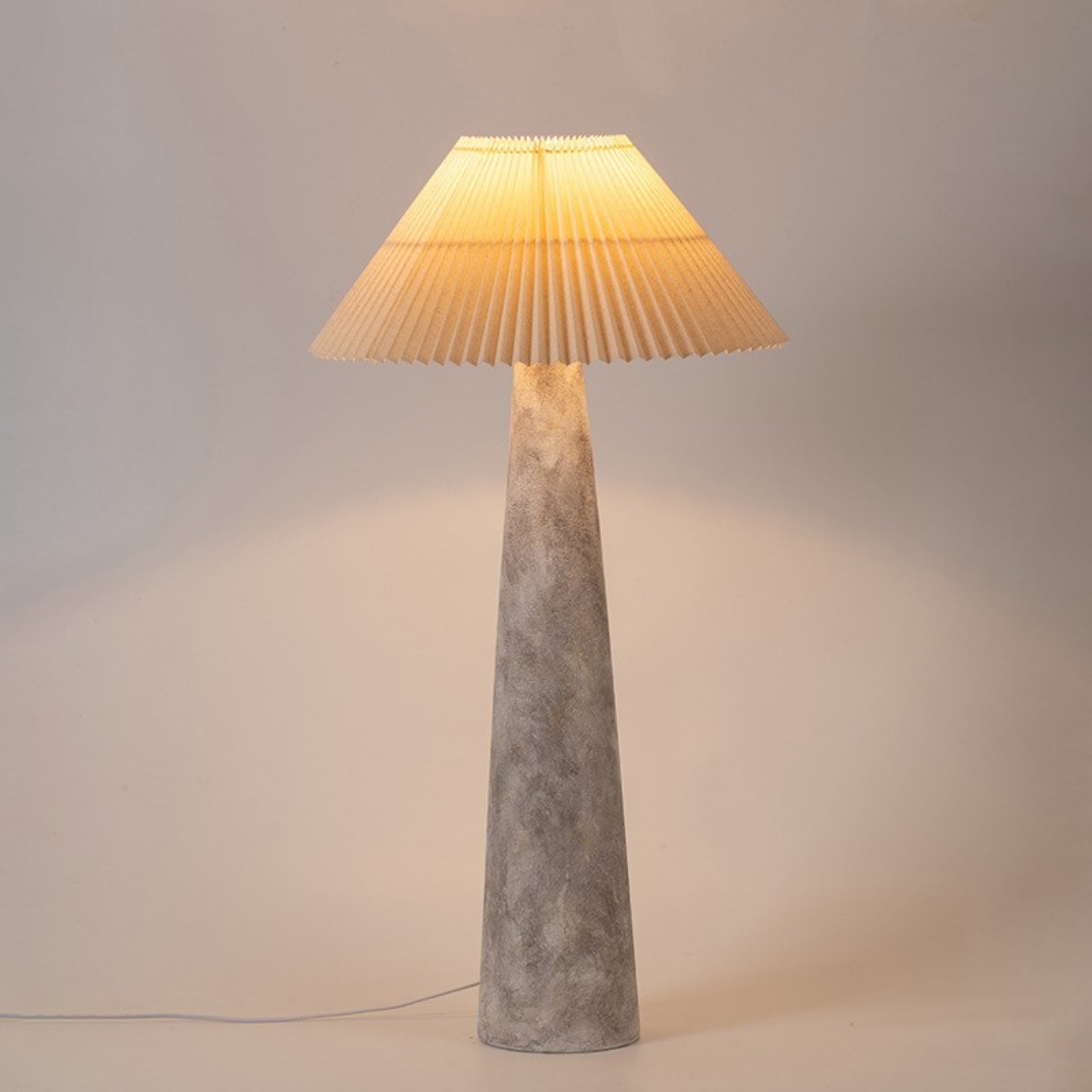 Nagoya Stehlampe