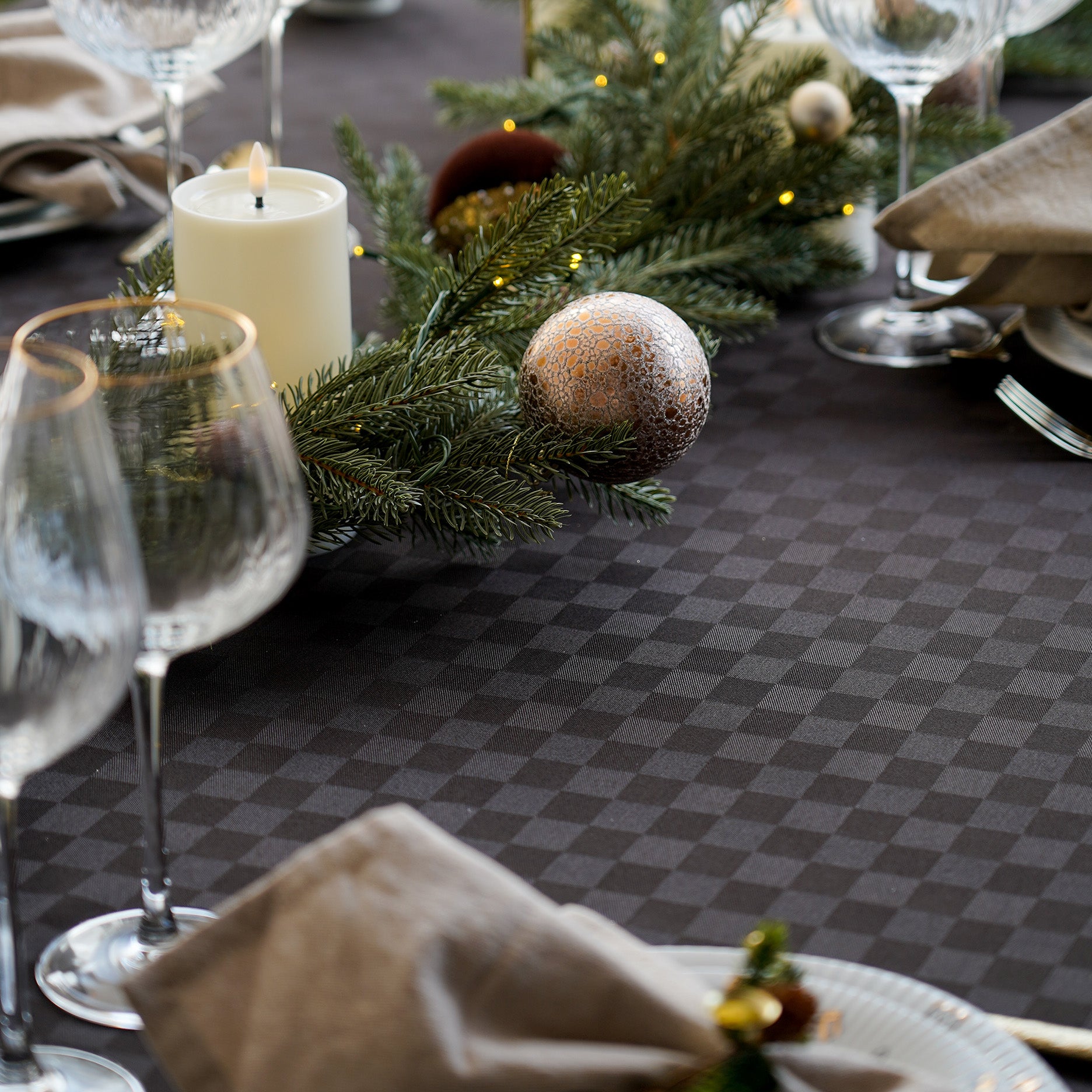 Chesra Jacquard-Tischdecke 140x180