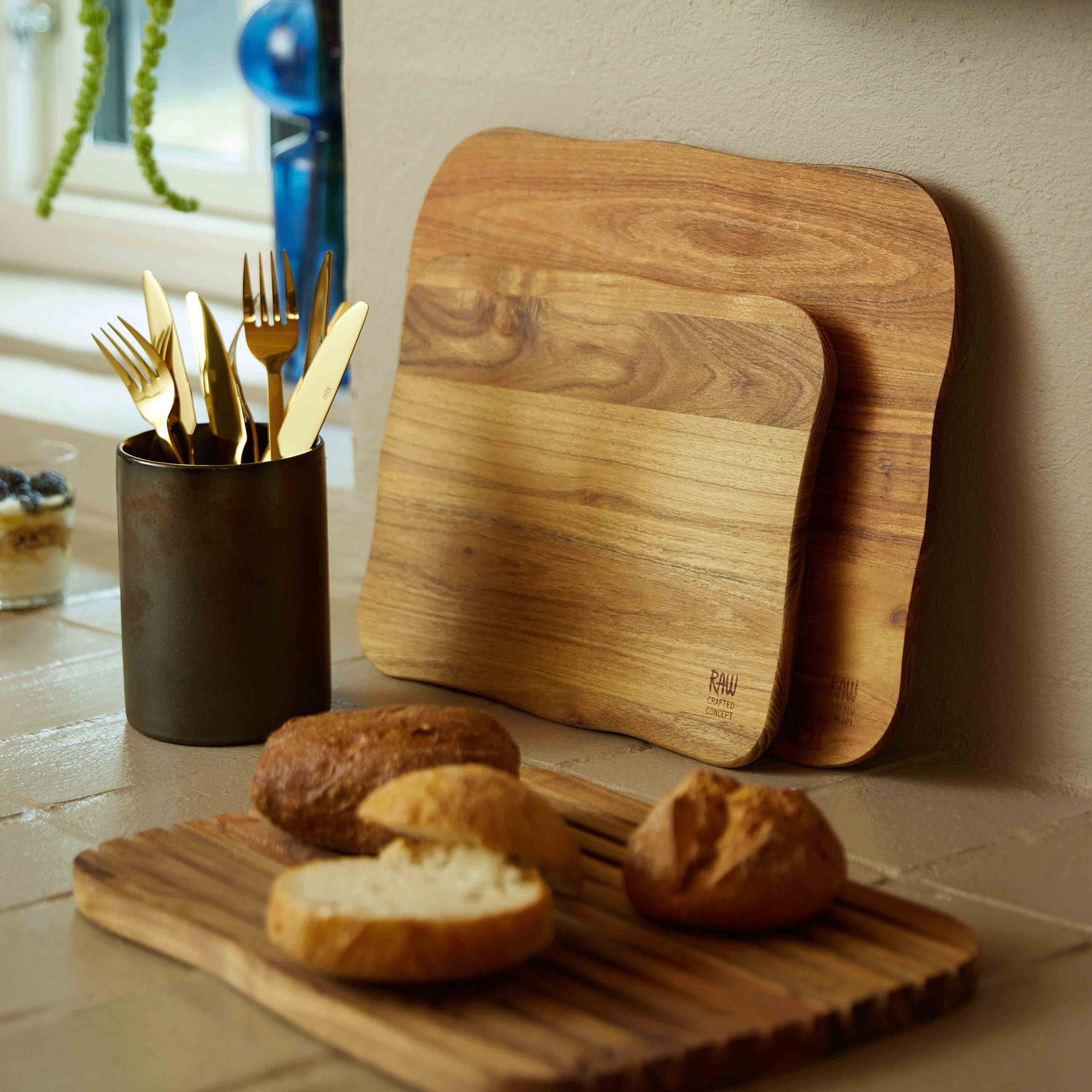 RAW Teak skærebræt 32x24x2cm