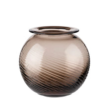  Twist Vase I Braun