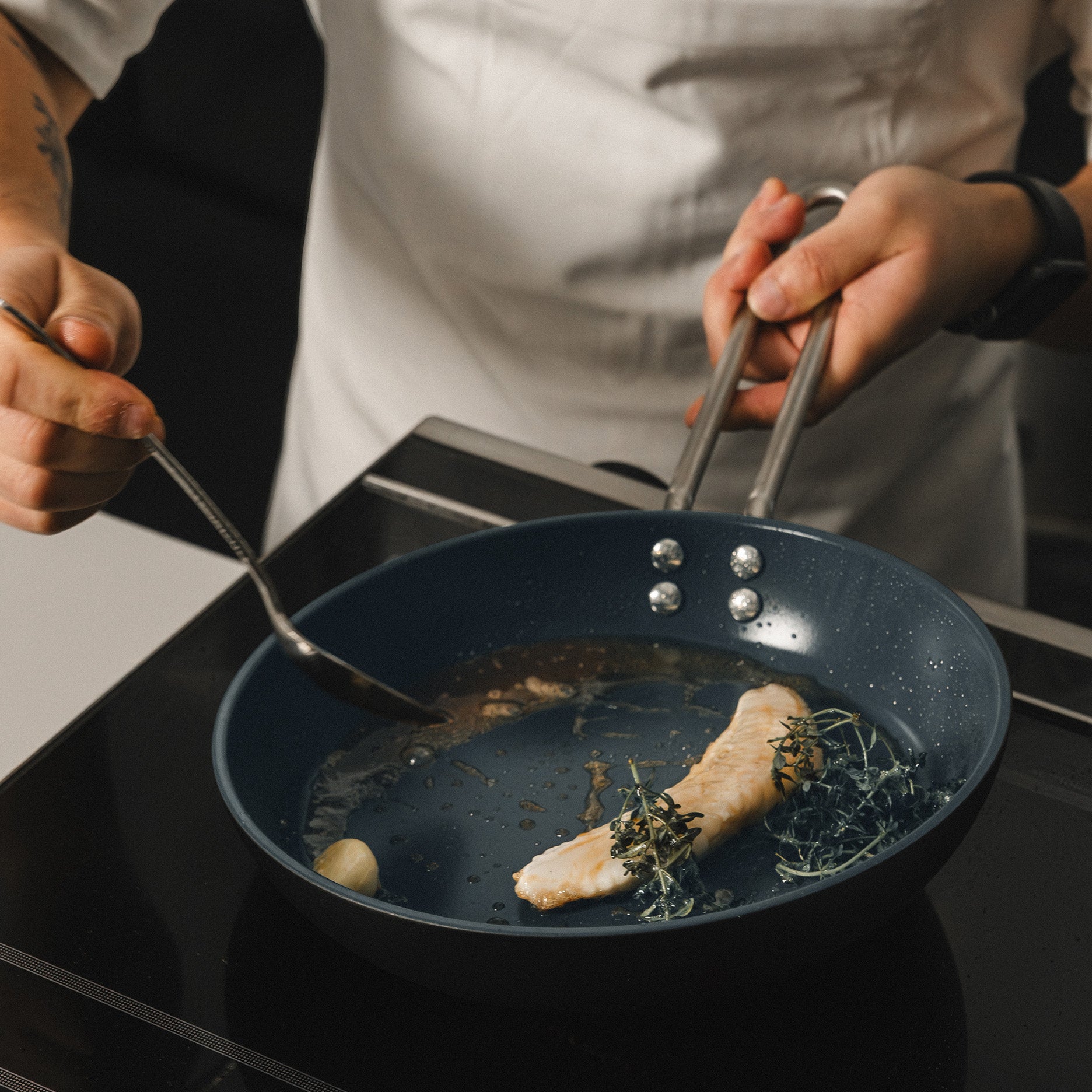 Professionelle Bratpfanne Ø24 cm Titan