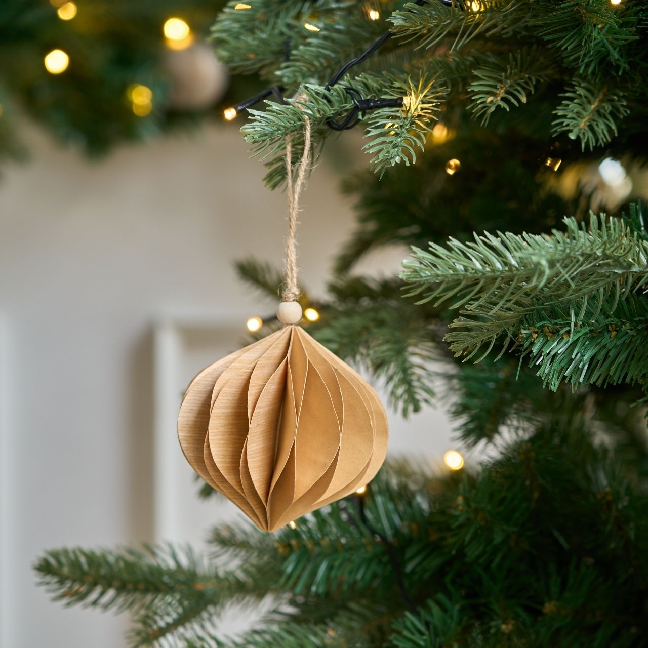 Oria Papier-Weihnachtskugel