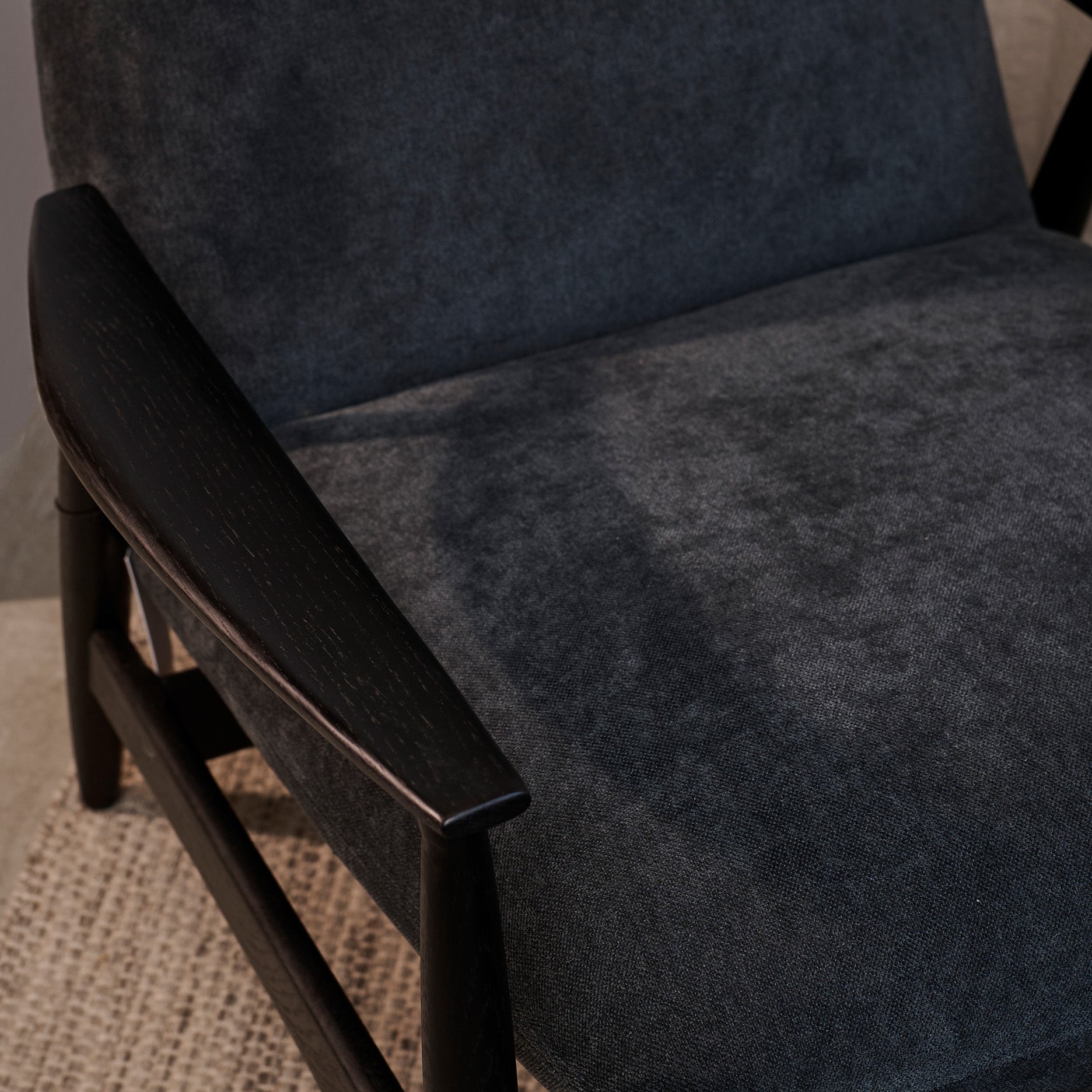 Korobi Loungesessel Schwarz