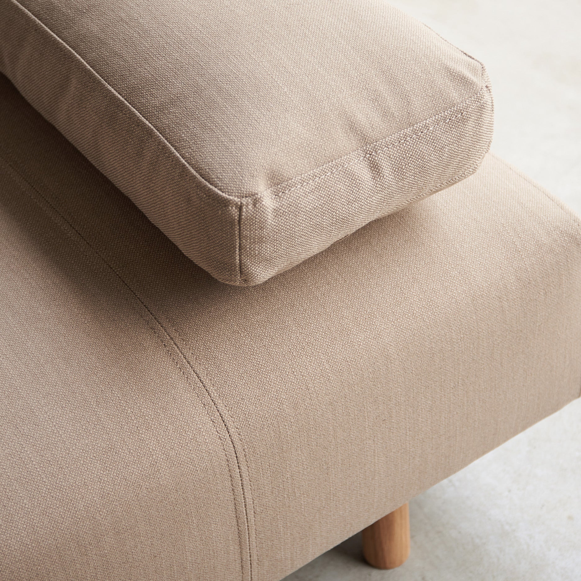 Stapleton II Daybed mit Eichenfüßen