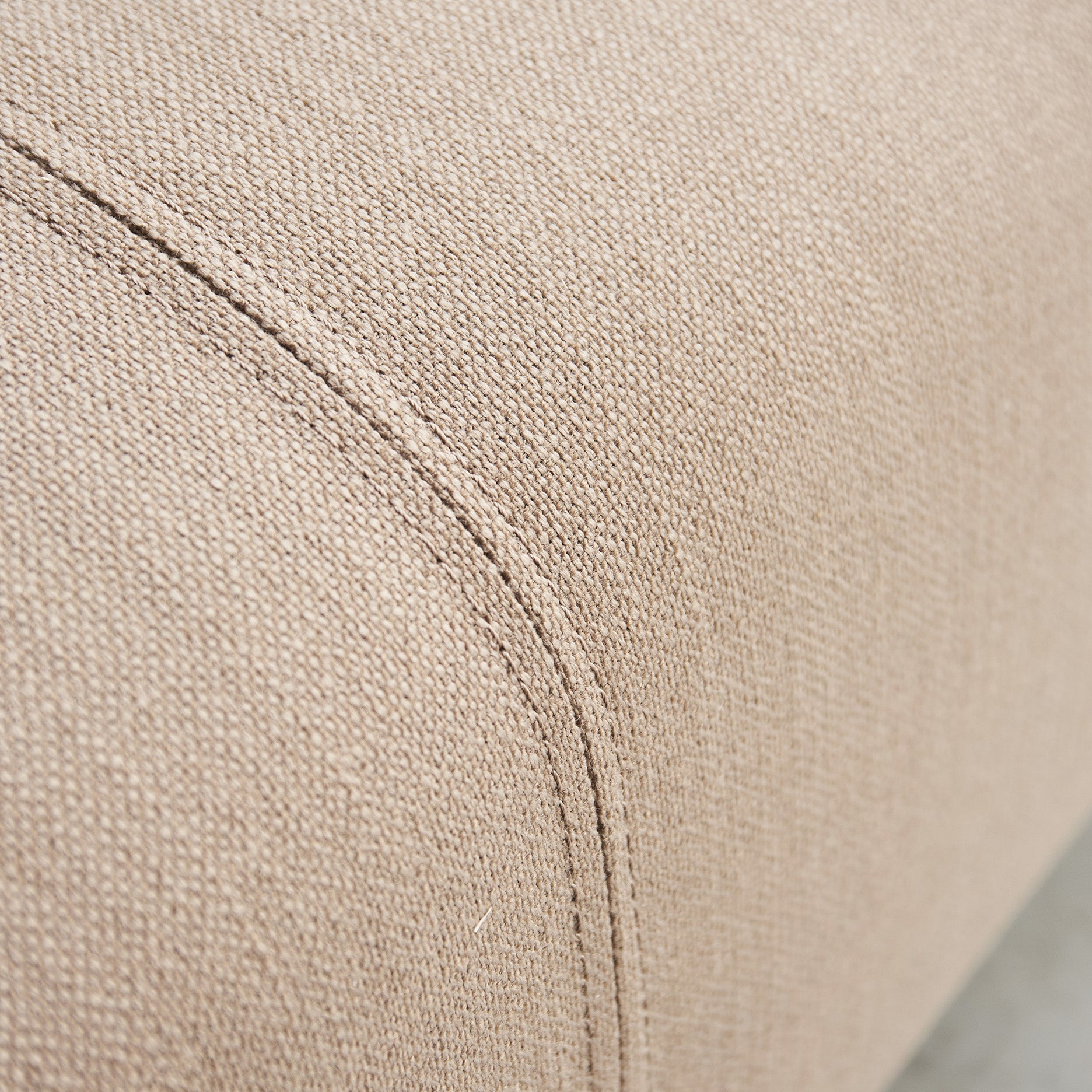 Stapleton II Daybed mit Eichenfüßen
