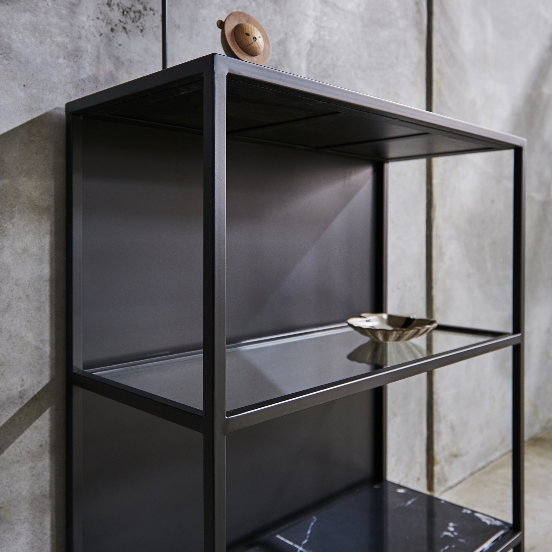 Mason II Reol sort metal