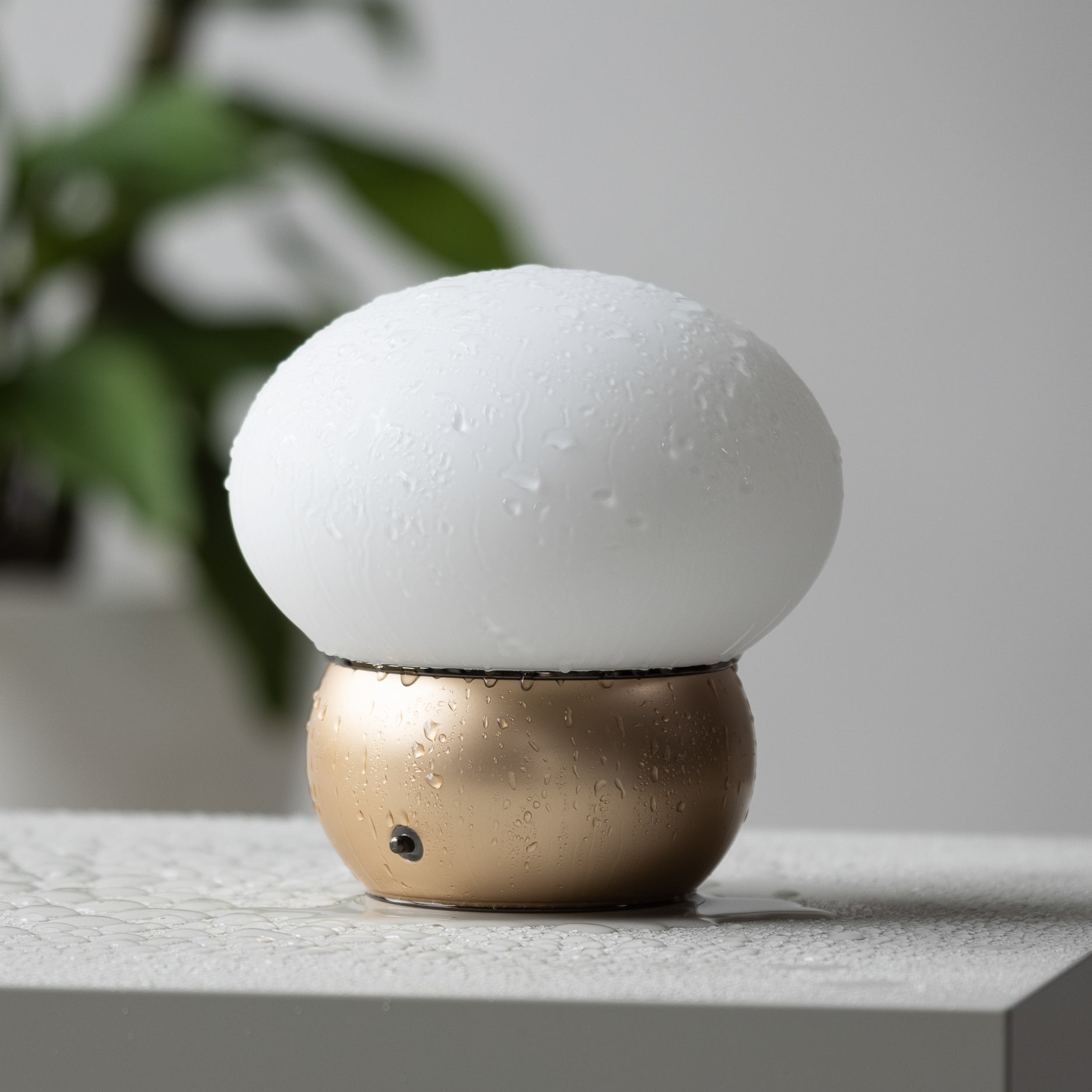 Cocoon LED-Tischlampe