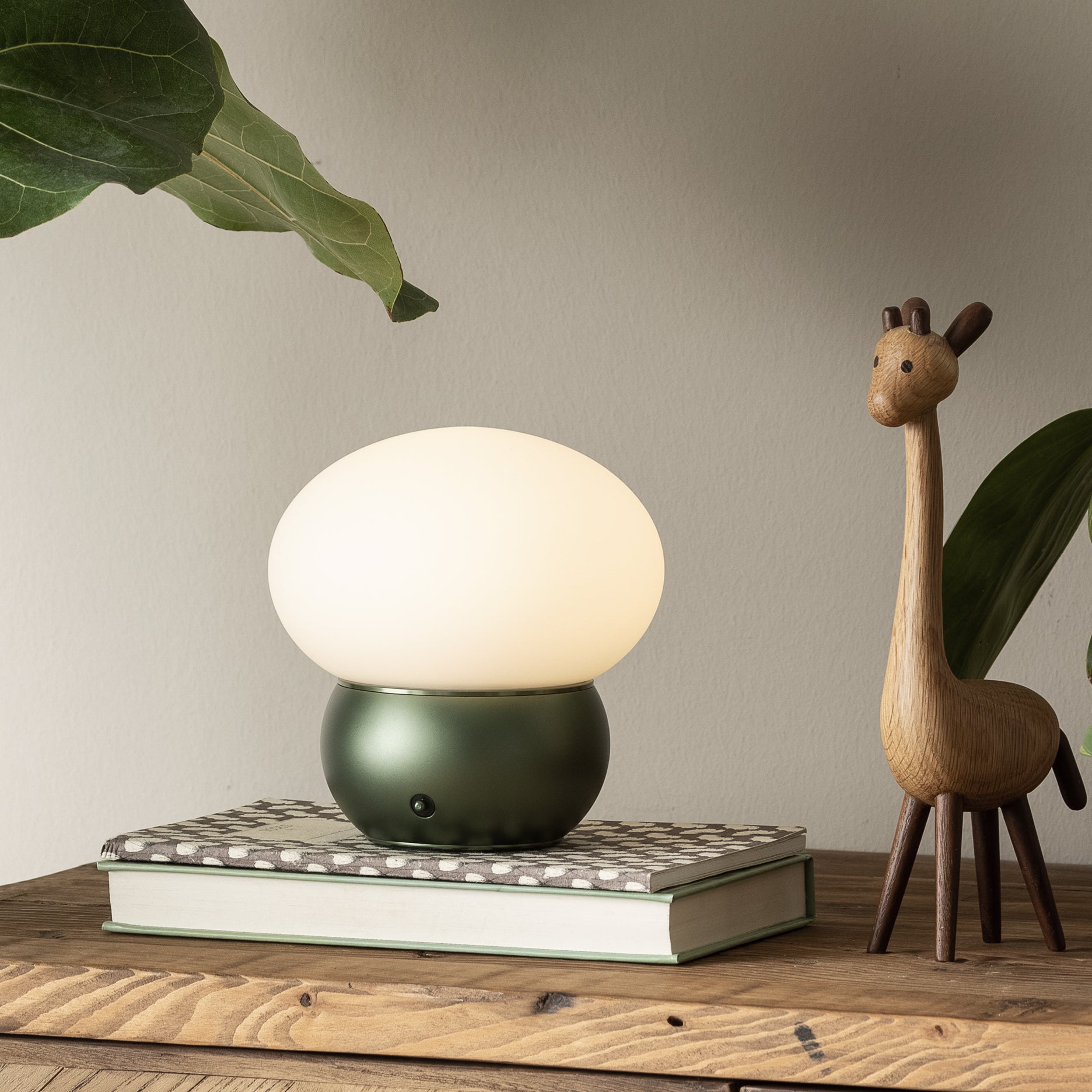 Cocoon LED-Tischlampe