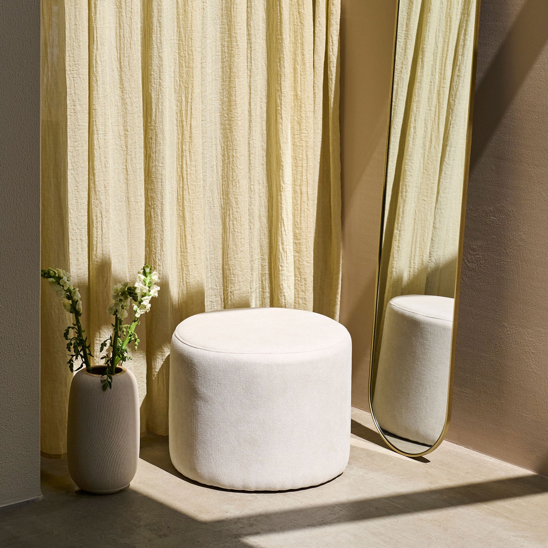 Ordinary Pouf Storm