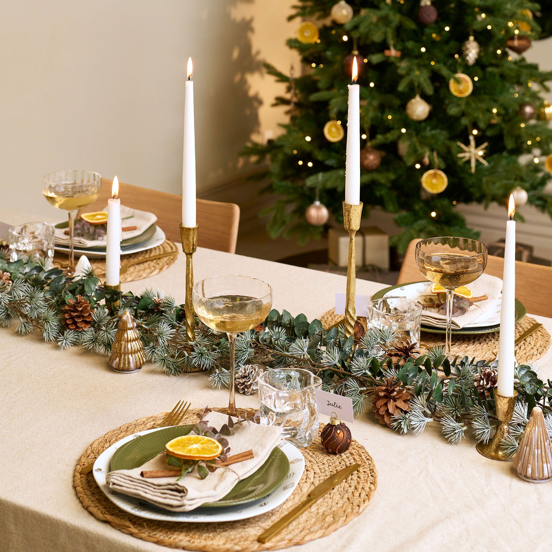 Yule cederguirlande