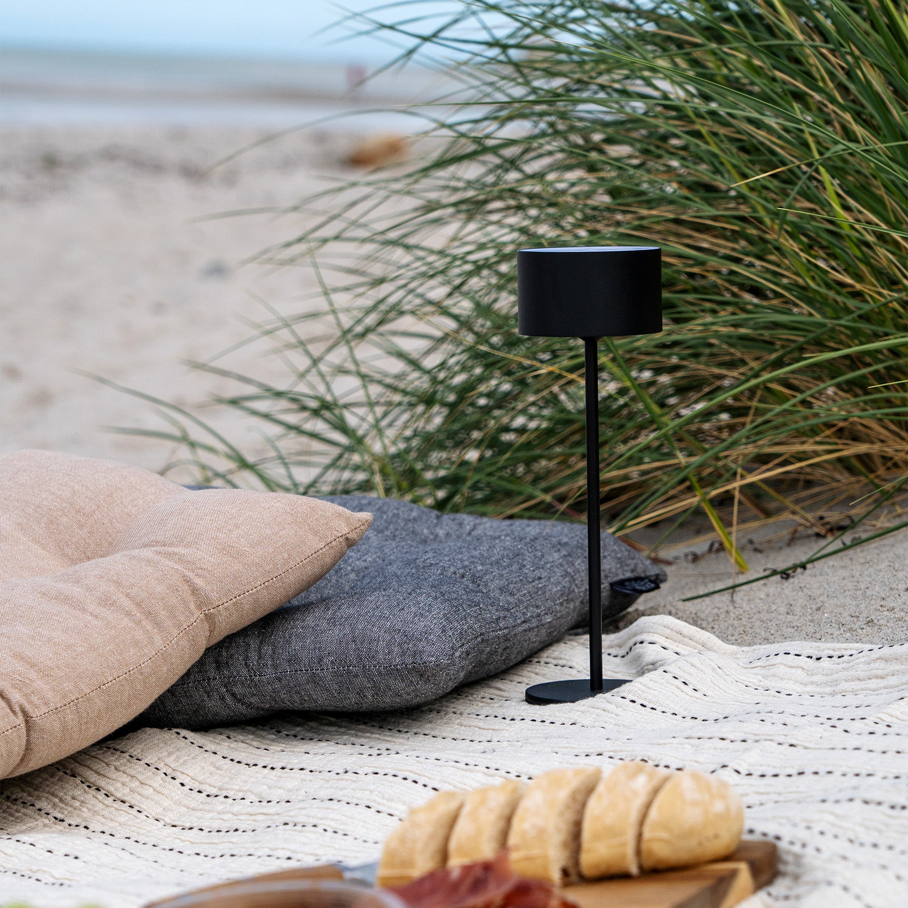 Flare LED Tischlampe