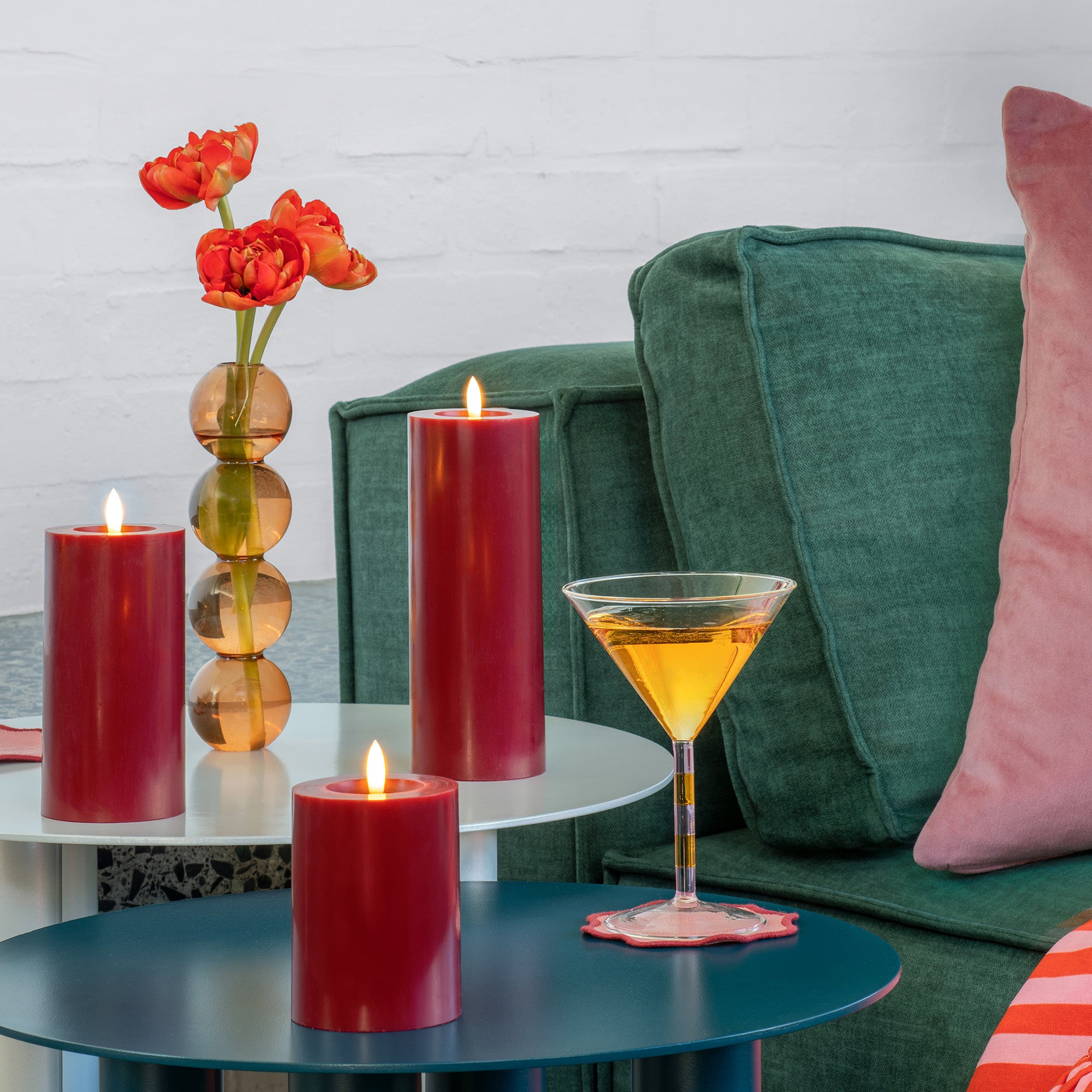 LED pillar candle 7,4x15 cm cranberry red