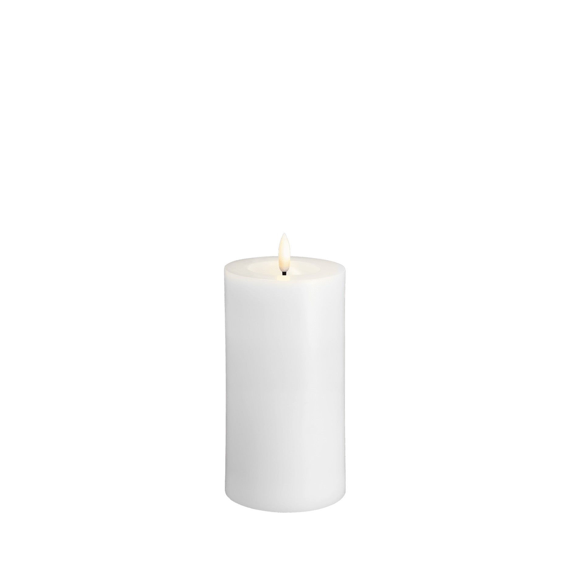 LED Stumpenkerze 7,4x15 cm klassisch weiß