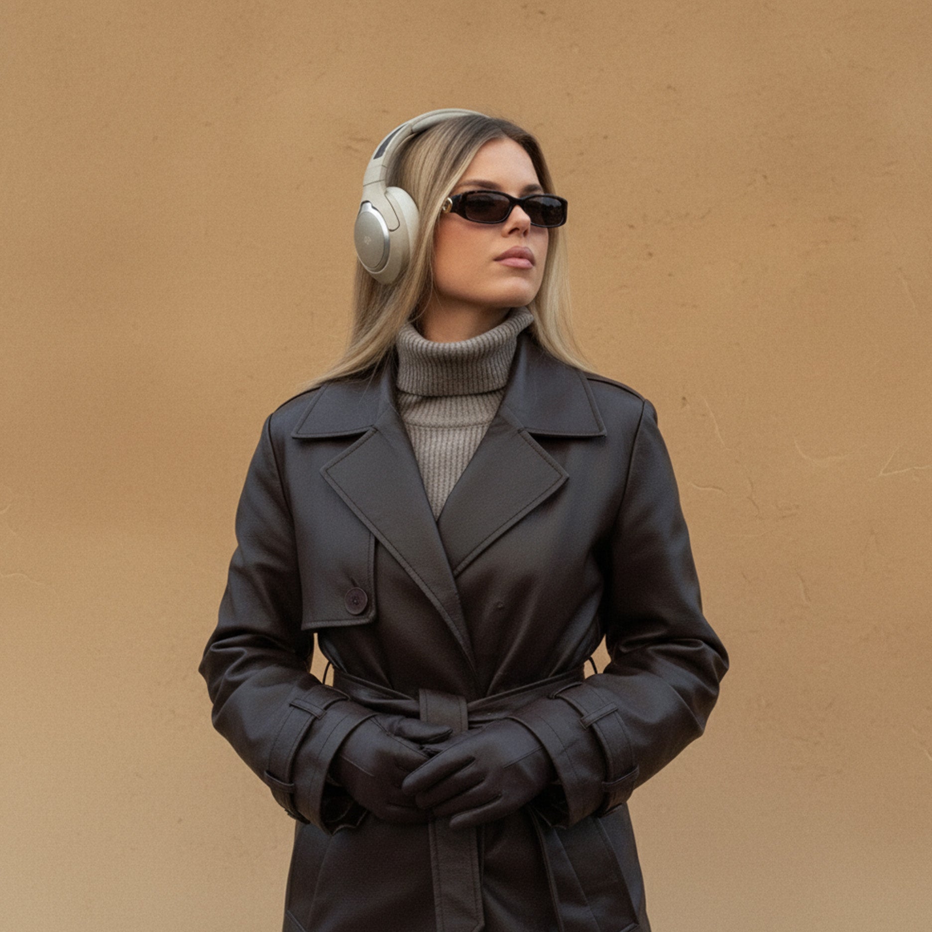 Solar Over-Ear-Kopfhörer beige