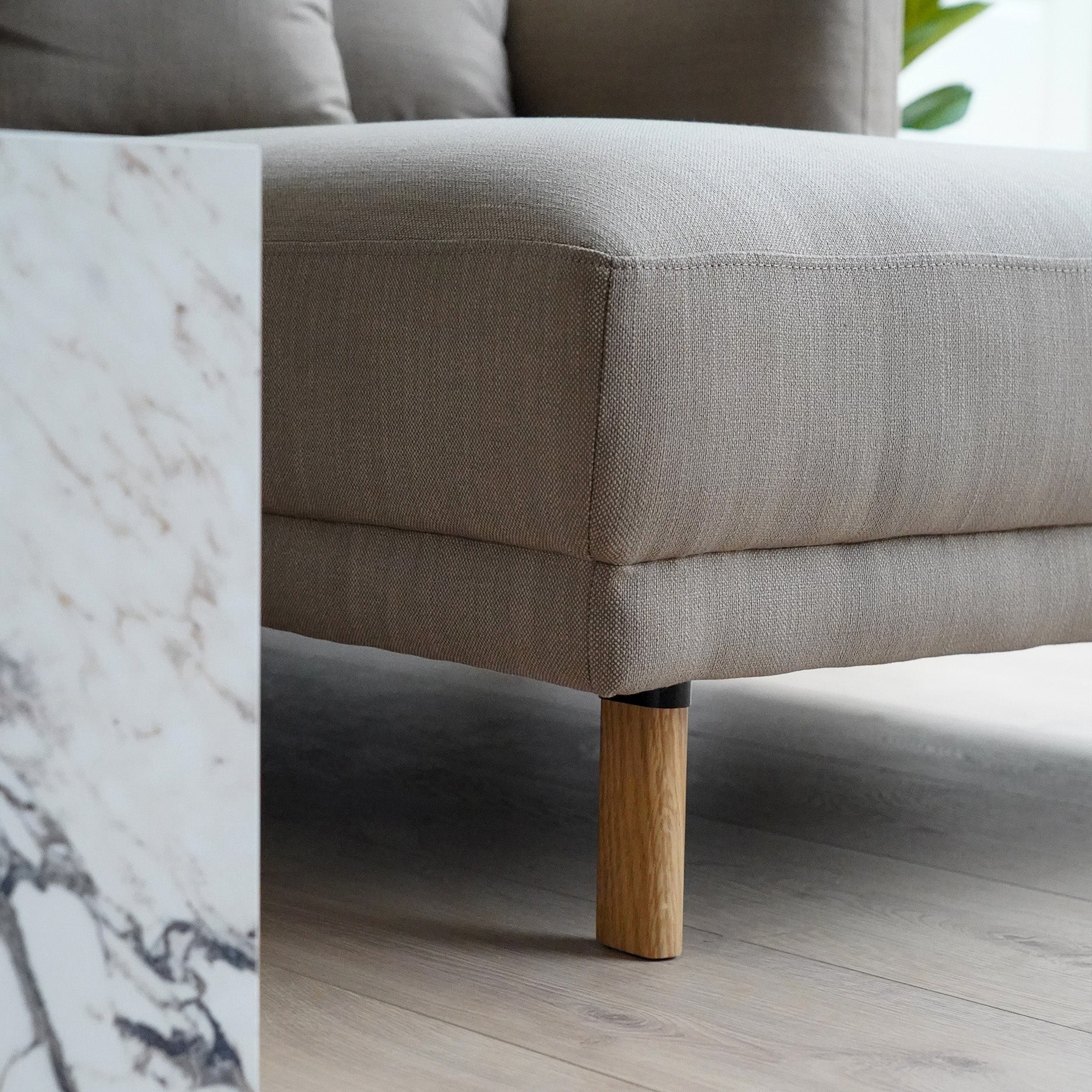 Capella II Chaiselong-Sofa, Eiche – rechts ausgerichtet