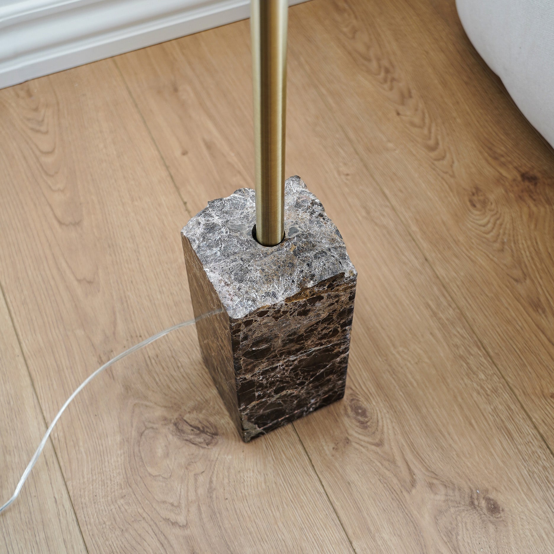 Braune Marmor Stehlampe